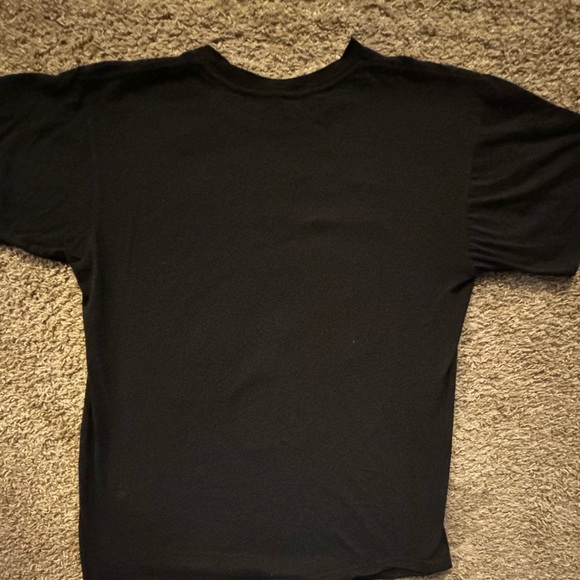 Stranger Things 4 Eddie Munson Portrait Tee Men’s size Large Great Condition - Picture 9 of 10